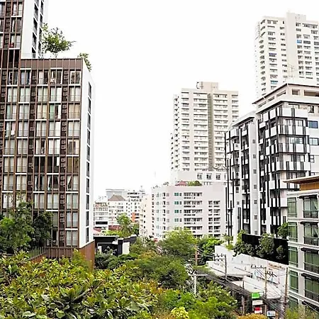 Beverly 33 One-Bedroom Condominium