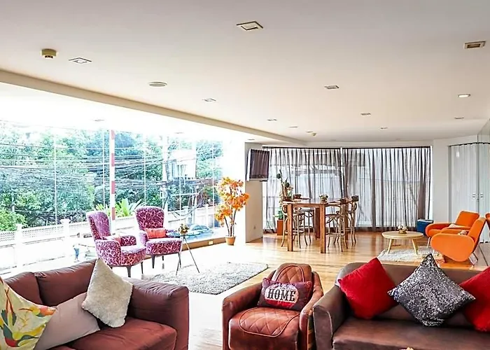 Beverly 33 One-bedroom Hotel